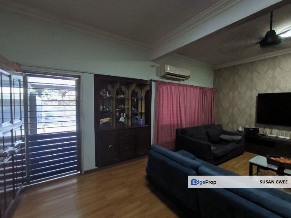 Double storey link house (extended unit) at SS2 Petaling Jaya for Sale, Selangor, Petaling Jaya