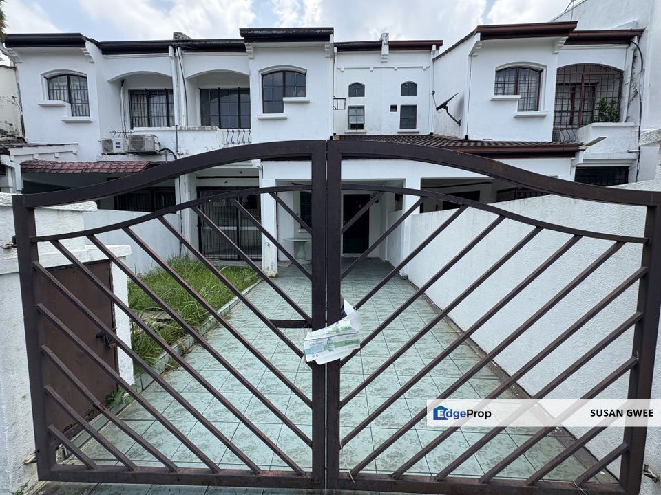 Double storey house at usj 12 for rent , Selangor, USJ