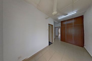 Jalan Sungai Renggam 32/10