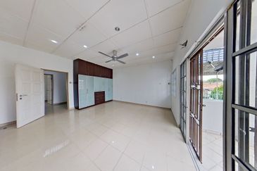 Jalan Sungai Renggam 32/10