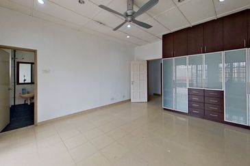 Jalan Sungai Renggam 32/10