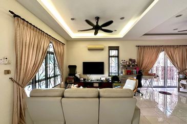 Jalan Kemuning Palma 33/37