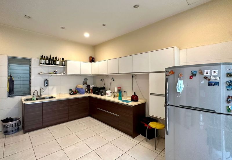 Jalan Kemuning Palma 33/37