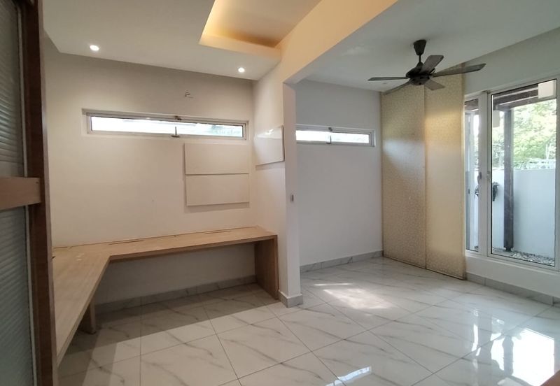 Jalan Anggerik Eria 31/104