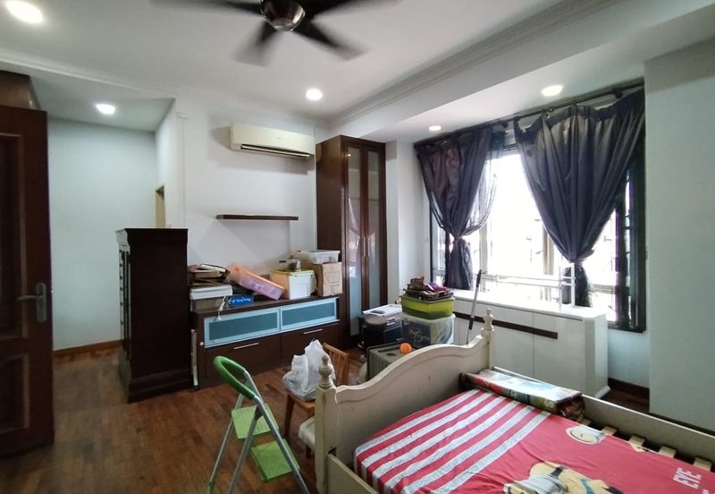 Jalan Anggerik Eria 31/104