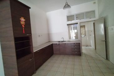 Canal Gardens, Kota Kemuning