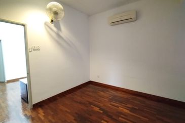 Canal Gardens, Kota Kemuning