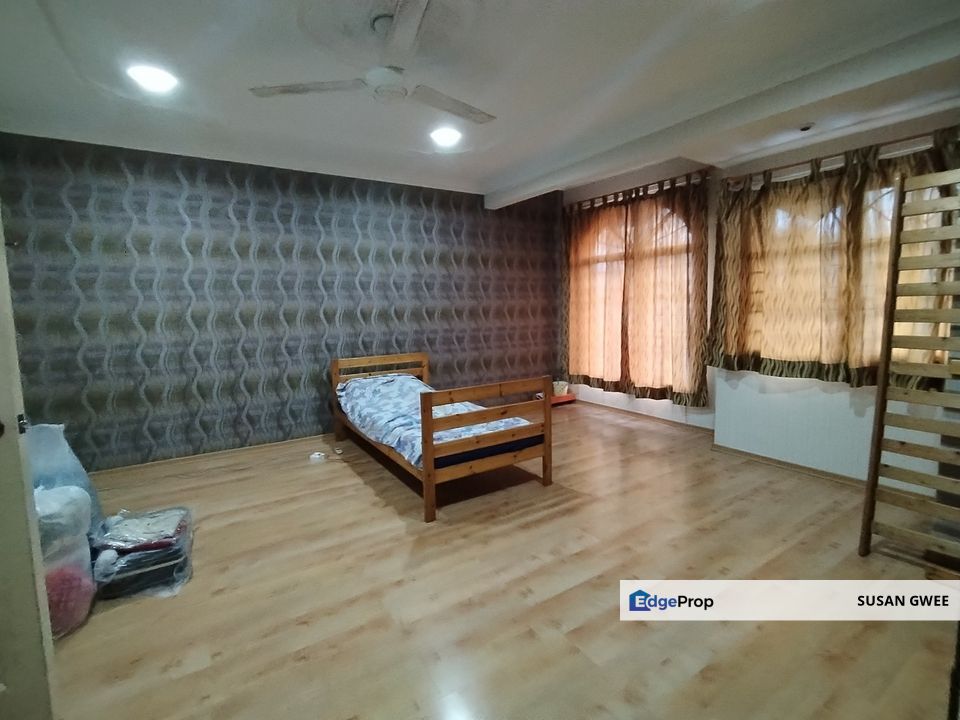 Anggerik Aranda Kota Kemuning freehold double storey house for sale fully extended kitchen , Selangor, Kota Kemuning