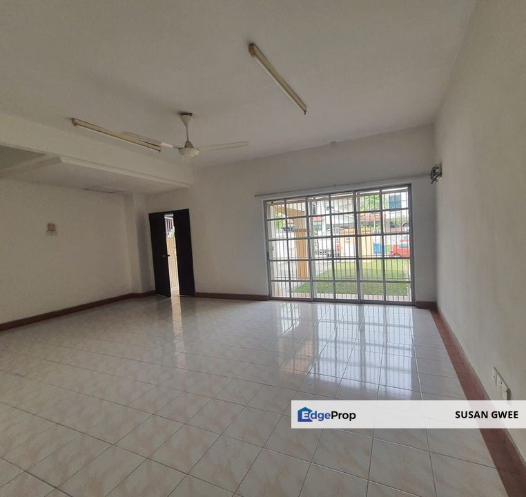 Anggerik Aranda Kota Kemuning freehold double storey house for sale fully extended kitchen , Selangor, Kota Kemuning