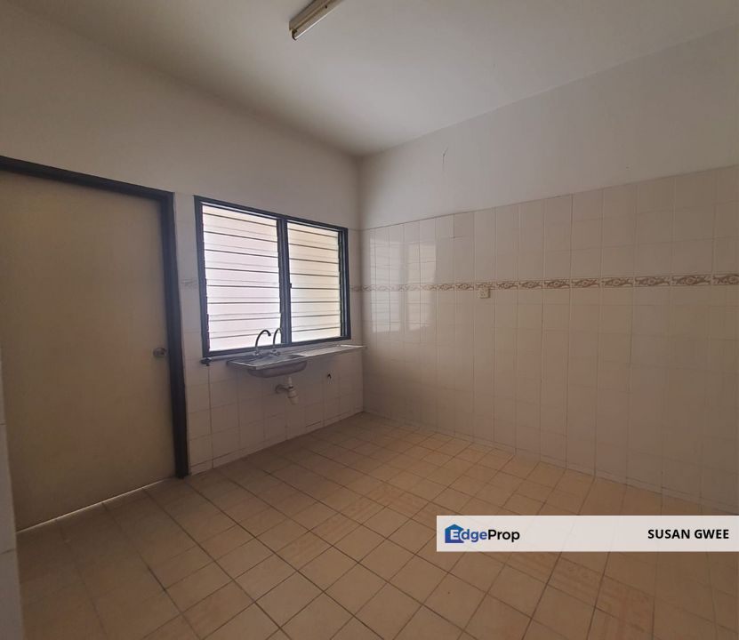 Anggerik Aranda Kota Kemuning freehold double storey house for sale fully extended kitchen , Selangor, Kota Kemuning