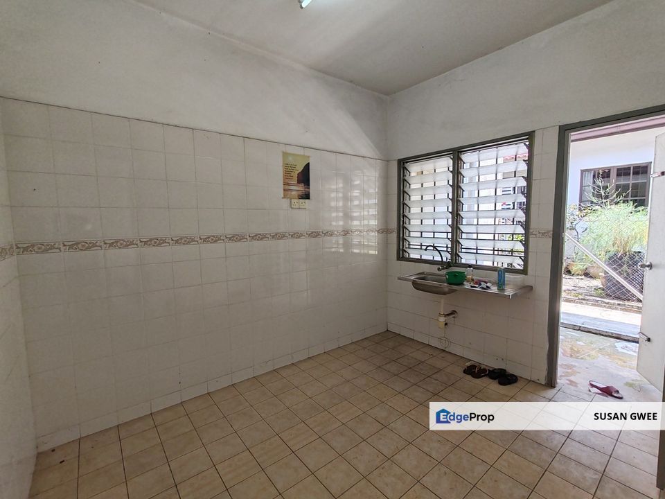 Anggerik Aranda Kota Kemuning freehold double storey house for sale fully extended kitchen , Selangor, Kota Kemuning