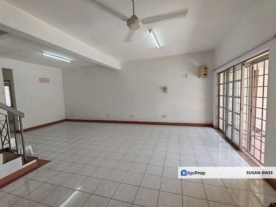 Anggerik Aranda Kota Kemuning freehold double storey house for sale fully extended kitchen , Selangor, Kota Kemuning