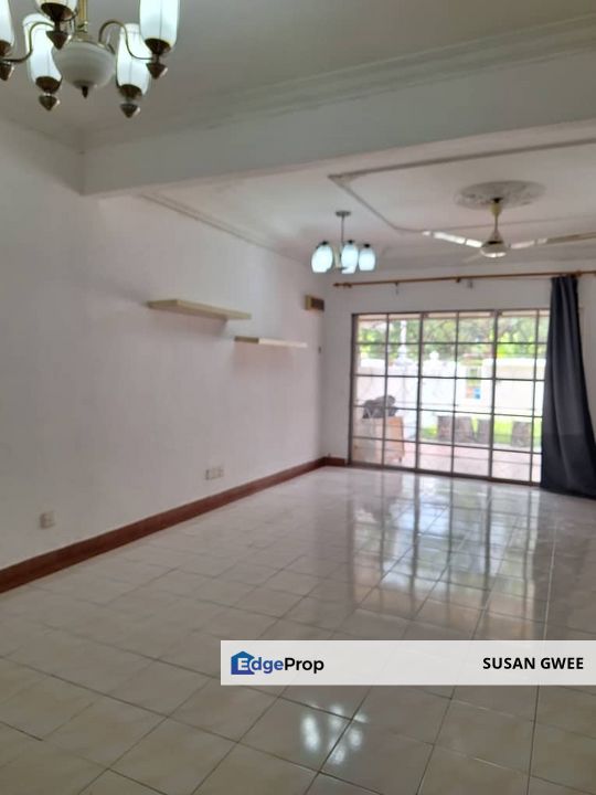 Anggerik Aranda Kota Kemuning freehold double storey house for sale fully extended kitchen , Selangor, Kota Kemuning