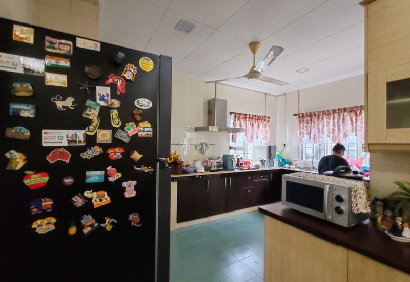 Jalan Anggerik Doritis 31/127