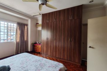 Jalan Anggerik Doritis 31/127