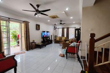 Jalan Anggerik Doritis 31/127