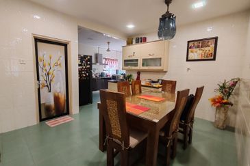 Jalan Anggerik Doritis 31/127