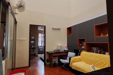 Canal Gardens, Kota Kemuning