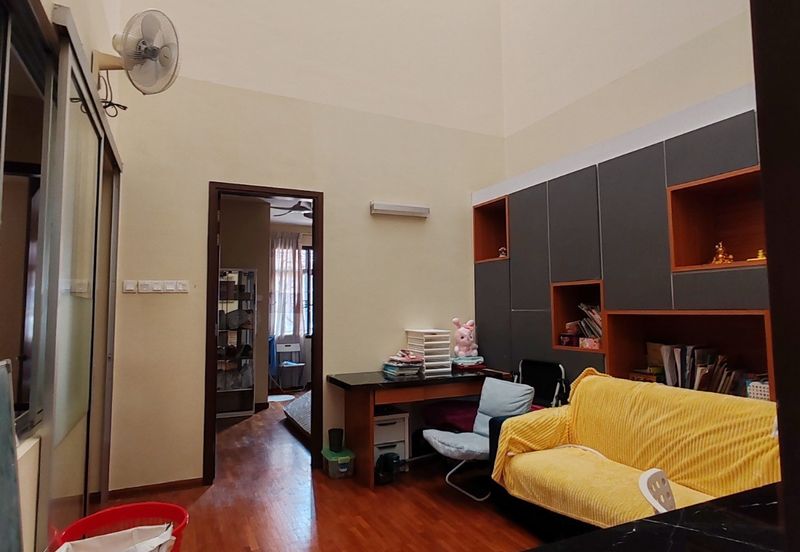 Canal Gardens, Kota Kemuning