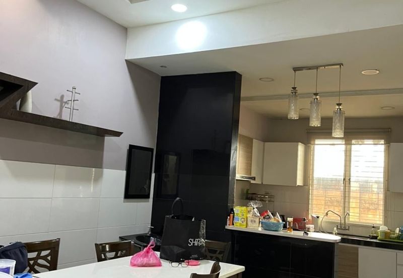 Jalan Kemuning Indah 32/138A 