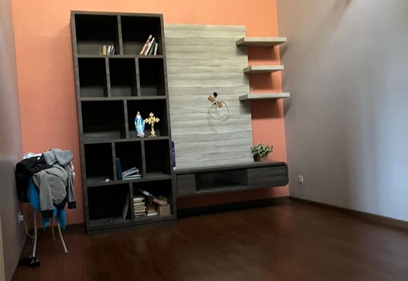 Jalan Kemuning Indah 32/138A 