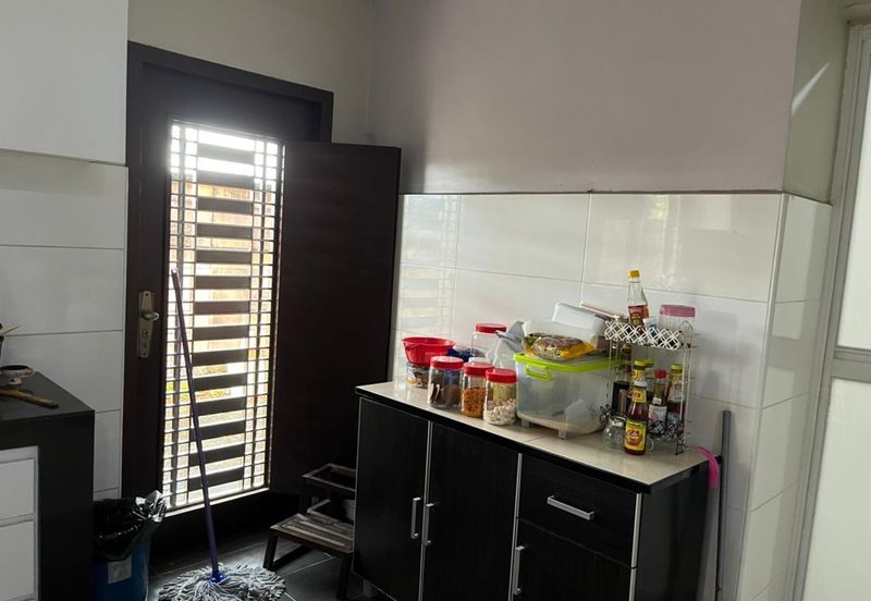 Jalan Kemuning Indah 32/138A 