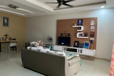 Jalan Kemuning Indah 32/138A 