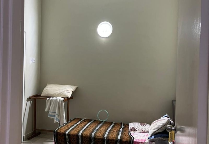 Jalan Kemuning Indah 32/138A 