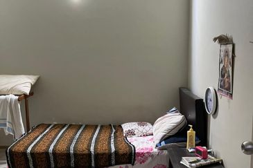 Jalan Kemuning Indah 32/138A 