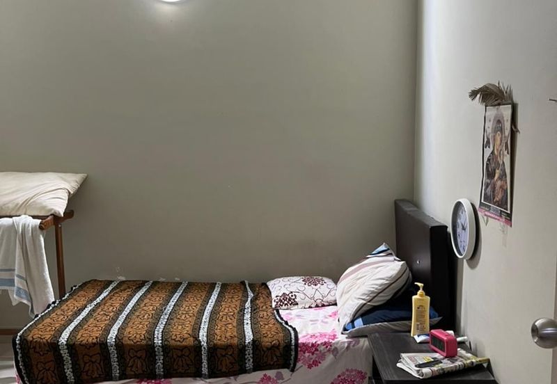 Jalan Kemuning Indah 32/138A 