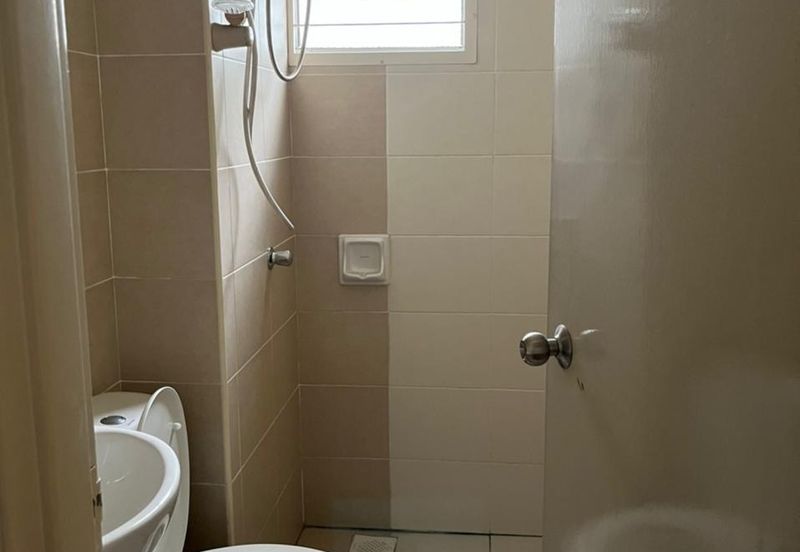 Jalan Kemuning Indah 32/138A 