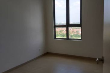 Gravit8 @ Klang South