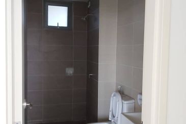 Gravit8 @ Klang South