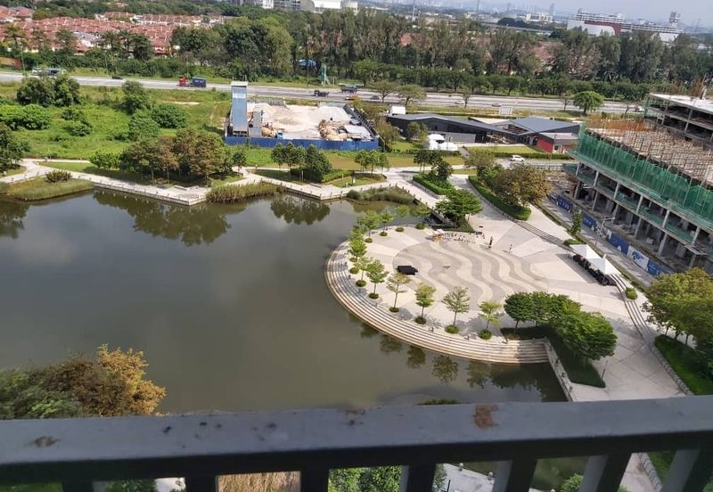 Gravit8 @ Klang South