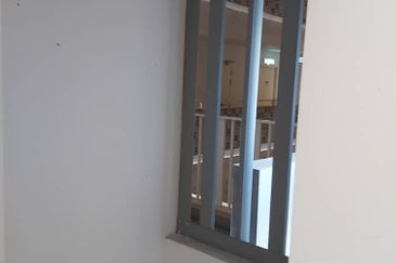 Gravit8 @ Klang South