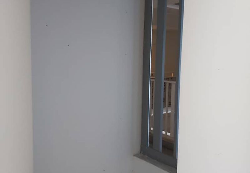 Gravit8 @ Klang South