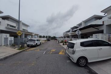 HIJAYU 3A @ BANDAR SRI SENDAYAN