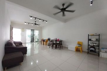 HIJAYU 3A @ BANDAR SRI SENDAYAN