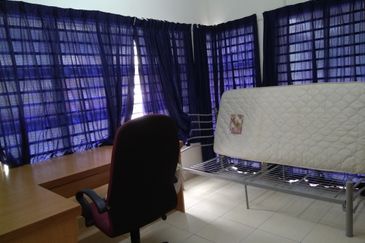 Taman Tasik Semenyih (Lake Residence)