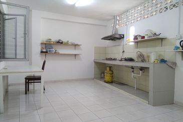 Taman Tasik Semenyih (Lake Residence)