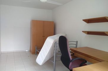 Taman Tasik Semenyih (Lake Residence)