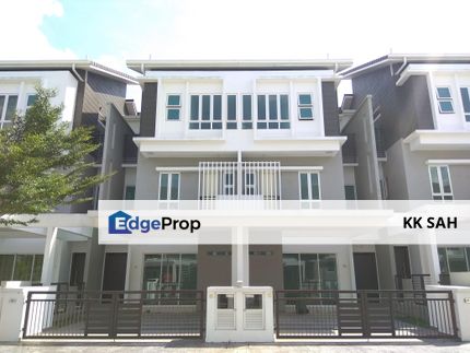 3 STOREY @ TIARA SOUTH, SEMENYIH, Selangor, Semenyih