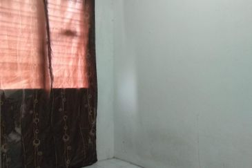 Pulau Indah ( Pulau Lumut )