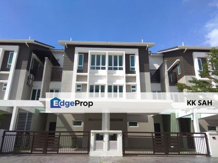 (GATED GUARDED) 3 STOREY @ TIARA SOUTH, SEMENYIH, Selangor, Semenyih