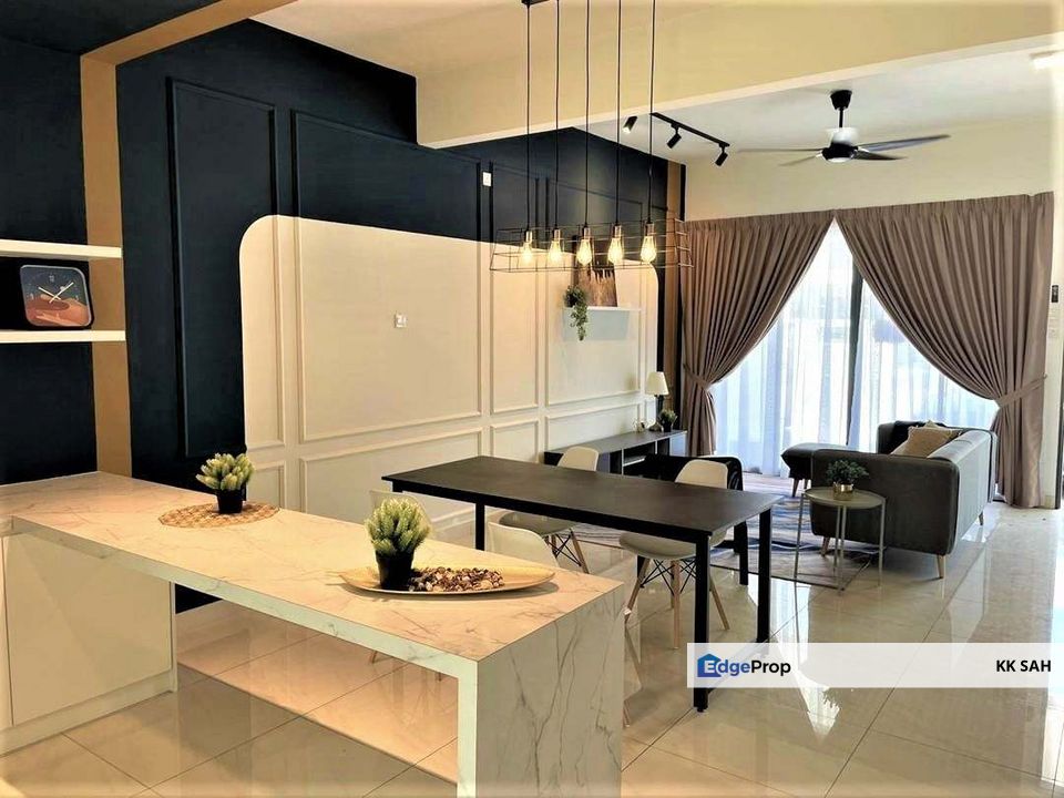 (FULLY RENOVATED) 2 STOREY @ DIAMOND CITY, SEMENYIH, Selangor, Semenyih