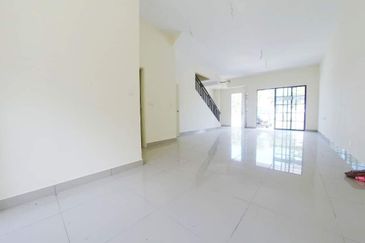 Monet Lily @ Sunsuria City