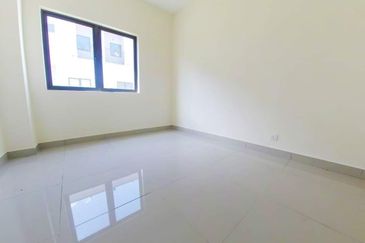 Monet Lily @ Sunsuria City