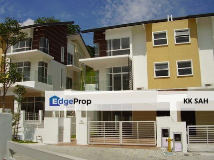 3 Storey Semi-D @ D'Impian Tropika, Selangor, Balakong