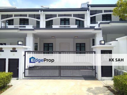 (CASH BACK + FULL LOAN) 2 STOREY @ ECO MAJESTIC, SEMENYIH, Selangor, Semenyih