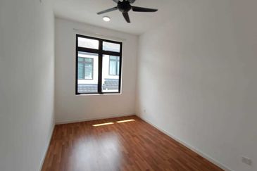 Cradleton @ Eco Majestic